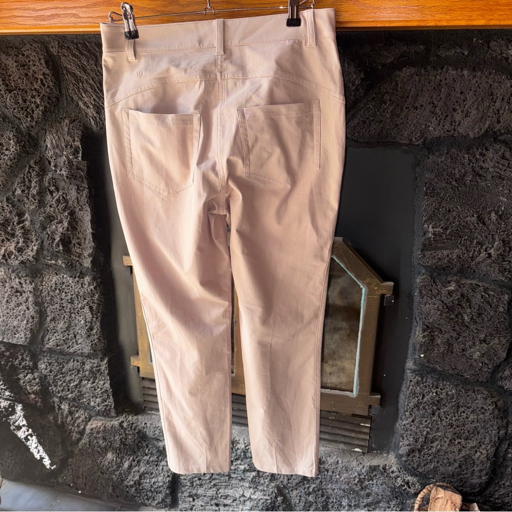 Lululemon Athletica size 8 Tan Pants - Picture 7 of 14